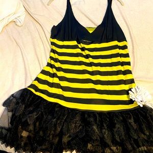 Bee costume with accessories